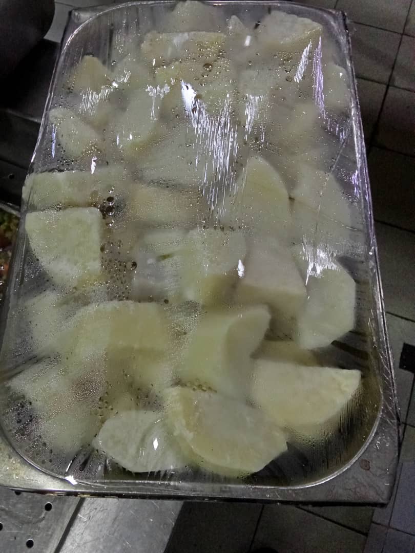 Boiled Yam and Stew Beef/Chicken