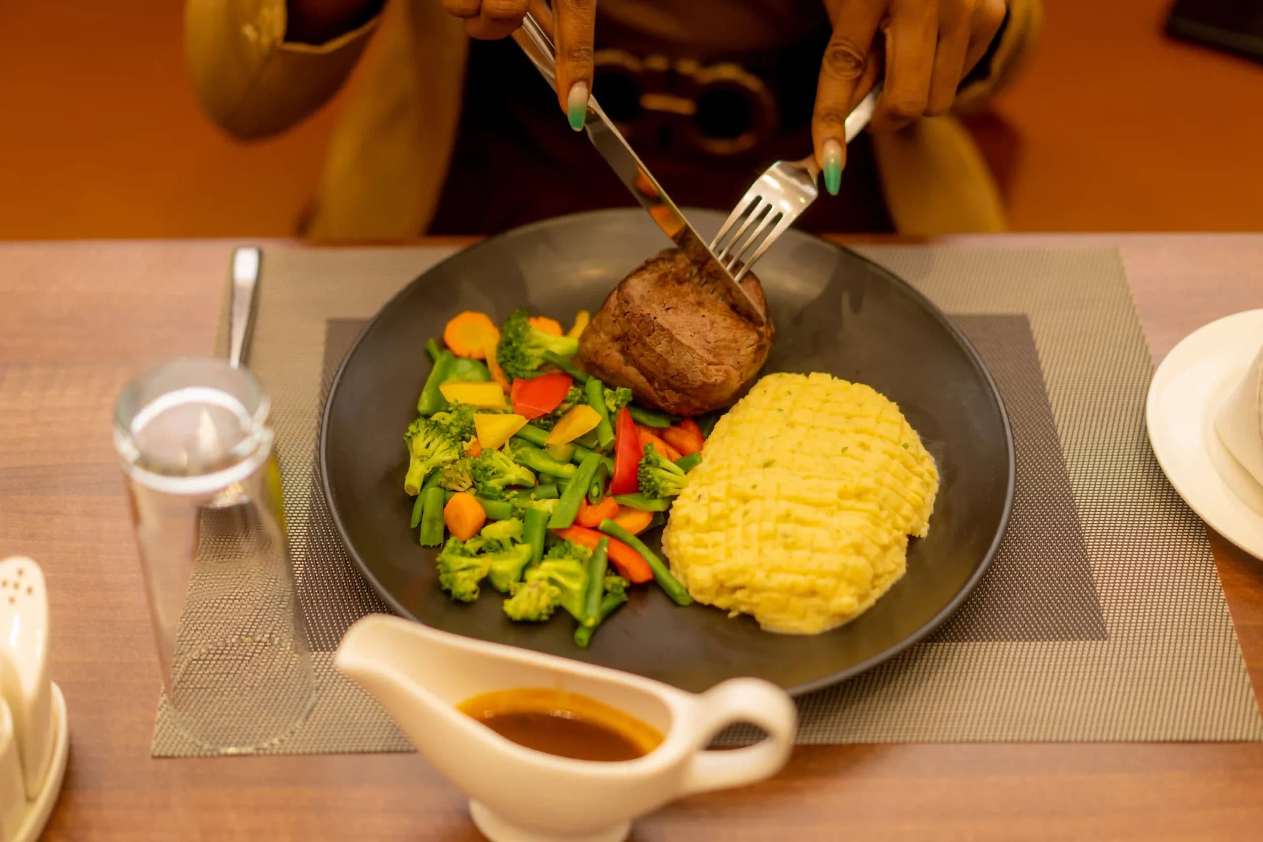 U2E dining — image 1